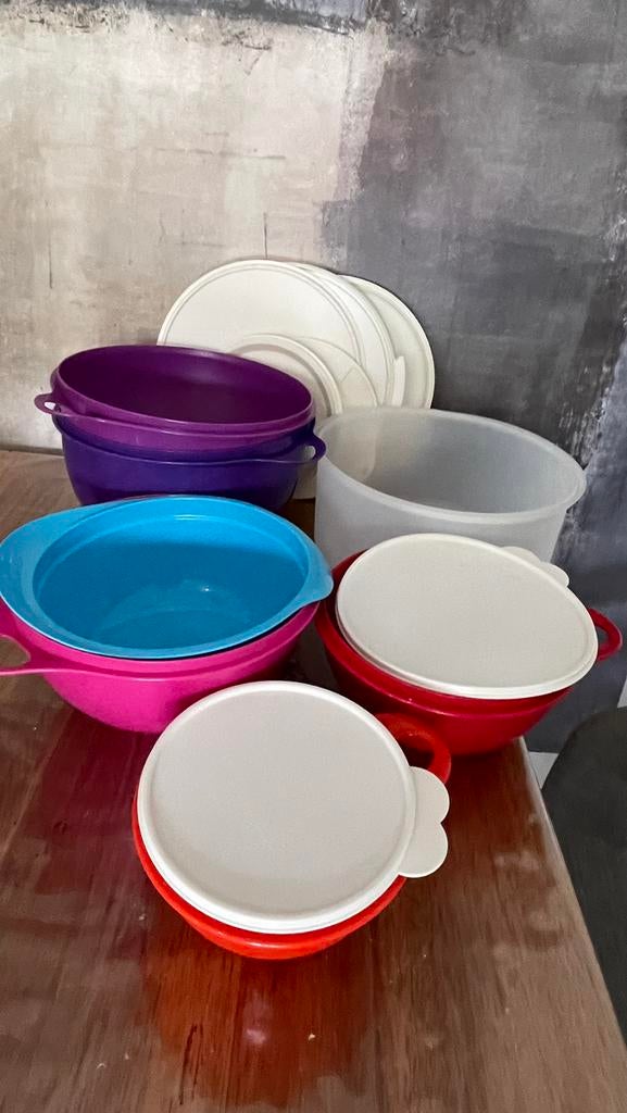 Tupperware potten met deksels, Ophalen, Zo goed als nieuw