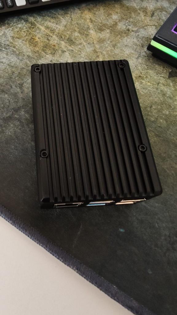 Raspberry Pi4 1GB + Power Supply + Case with heatsink, Computers en Software, Desktop Pc's, Zo goed als nieuw, Minder dan 2 Ghz