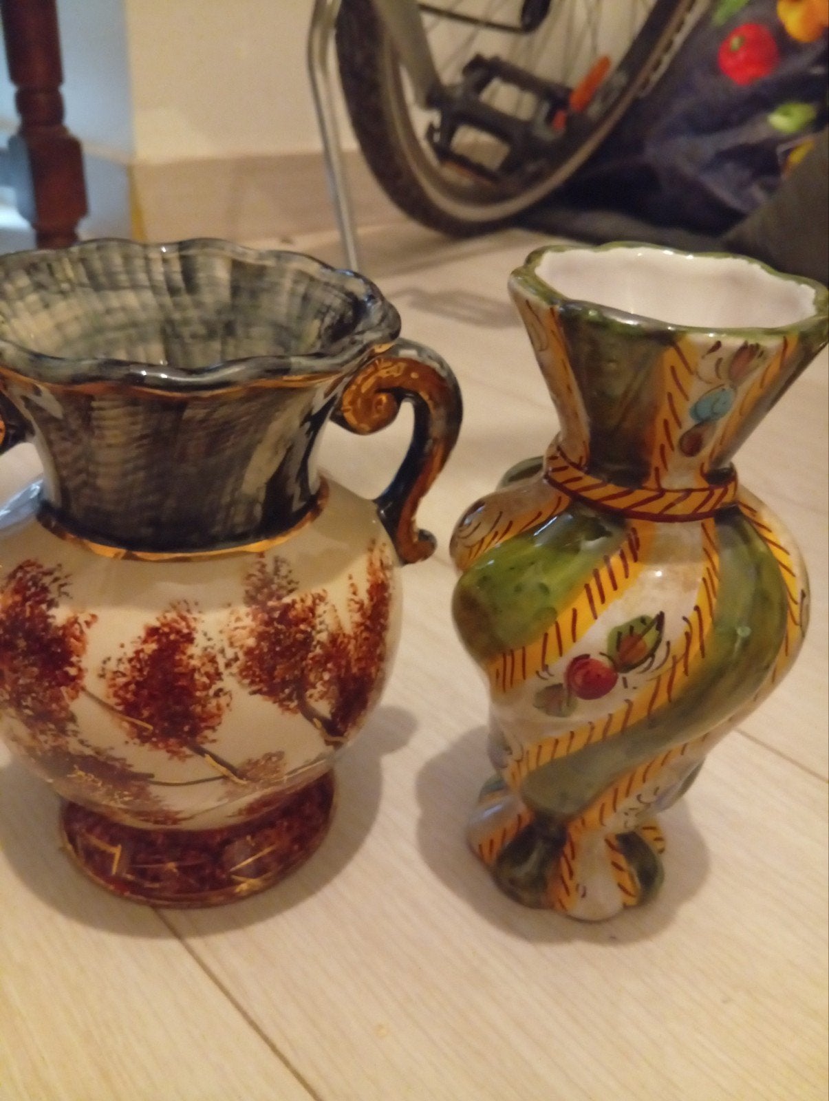 Petits vases, Enlèvement