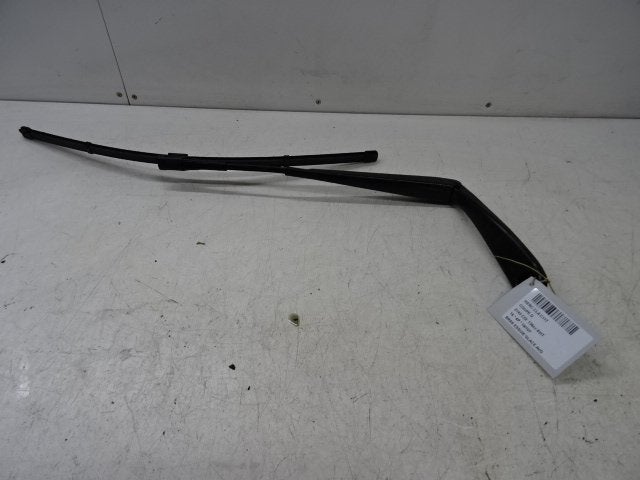 BRAS ESSUIE GLACE AVANT GAUCHE Mercedes-Benz CLA (117.3), Mercedes-Benz, Mevr. I. Hauben, Utilisé, Rue de l'Espoir 34 34
4030  GRIVEGNÉE, BE