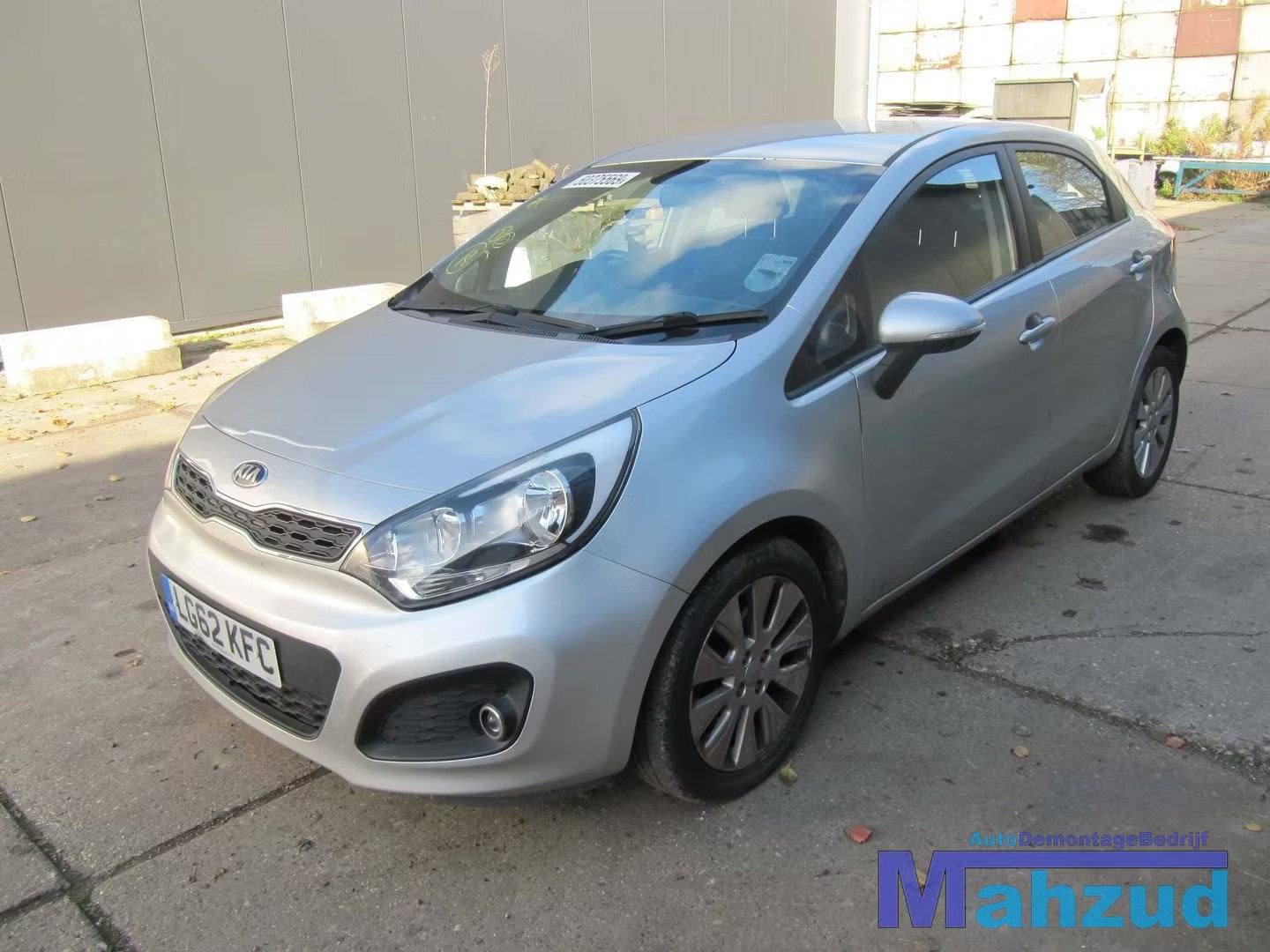 KIA RIO ZWART INTERIEUR 5 DEURS COMPLEET, Kia, Heolleung-ro 12
06797  Seoul, Utilisé, Info@kia.com