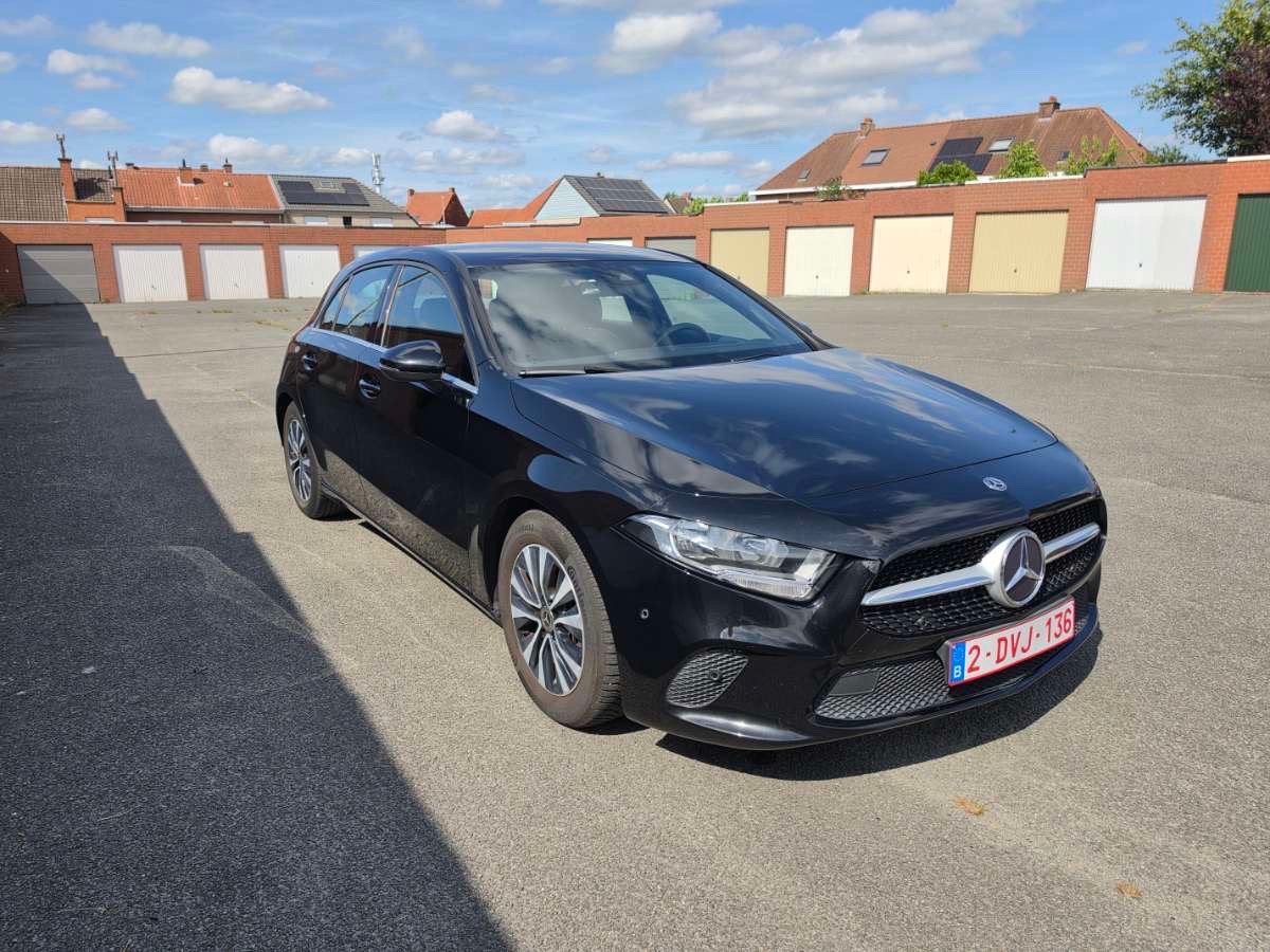Mercedes-benz a180d w177, Auto's, Mercedes-Benz, Zwart, Leder en Stof, Zwart, 5 deurs