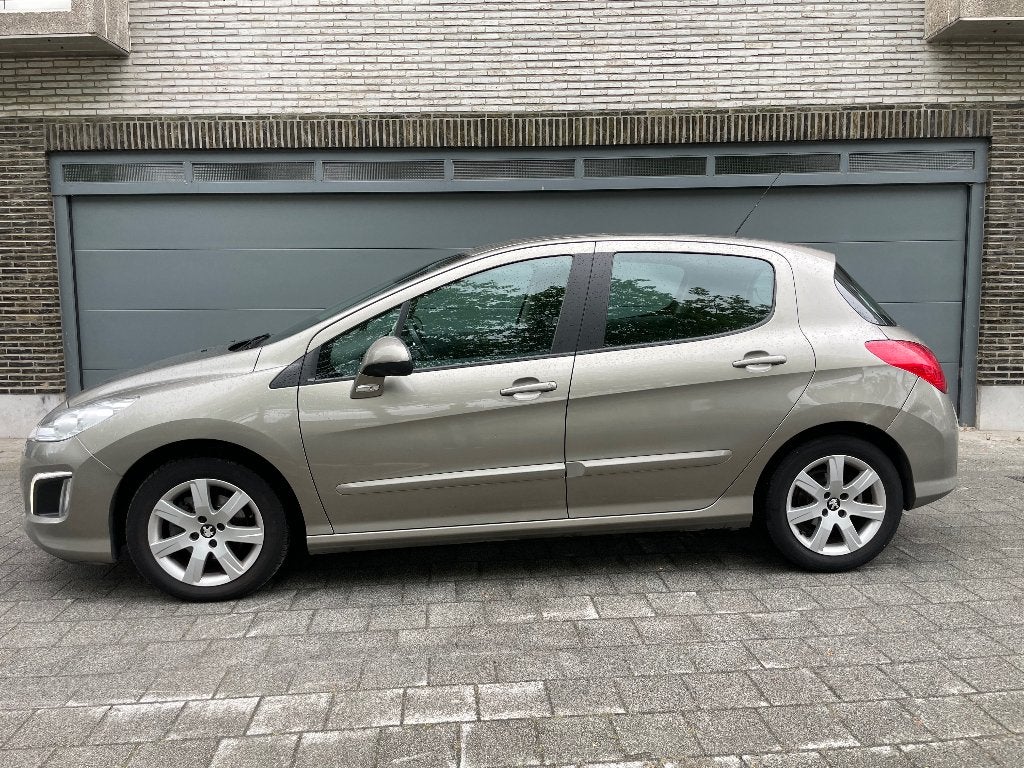Peugeot 308 benzine automaat met slechts 67.000km, Automaat, Euro 5, 1600 cc, Particulier