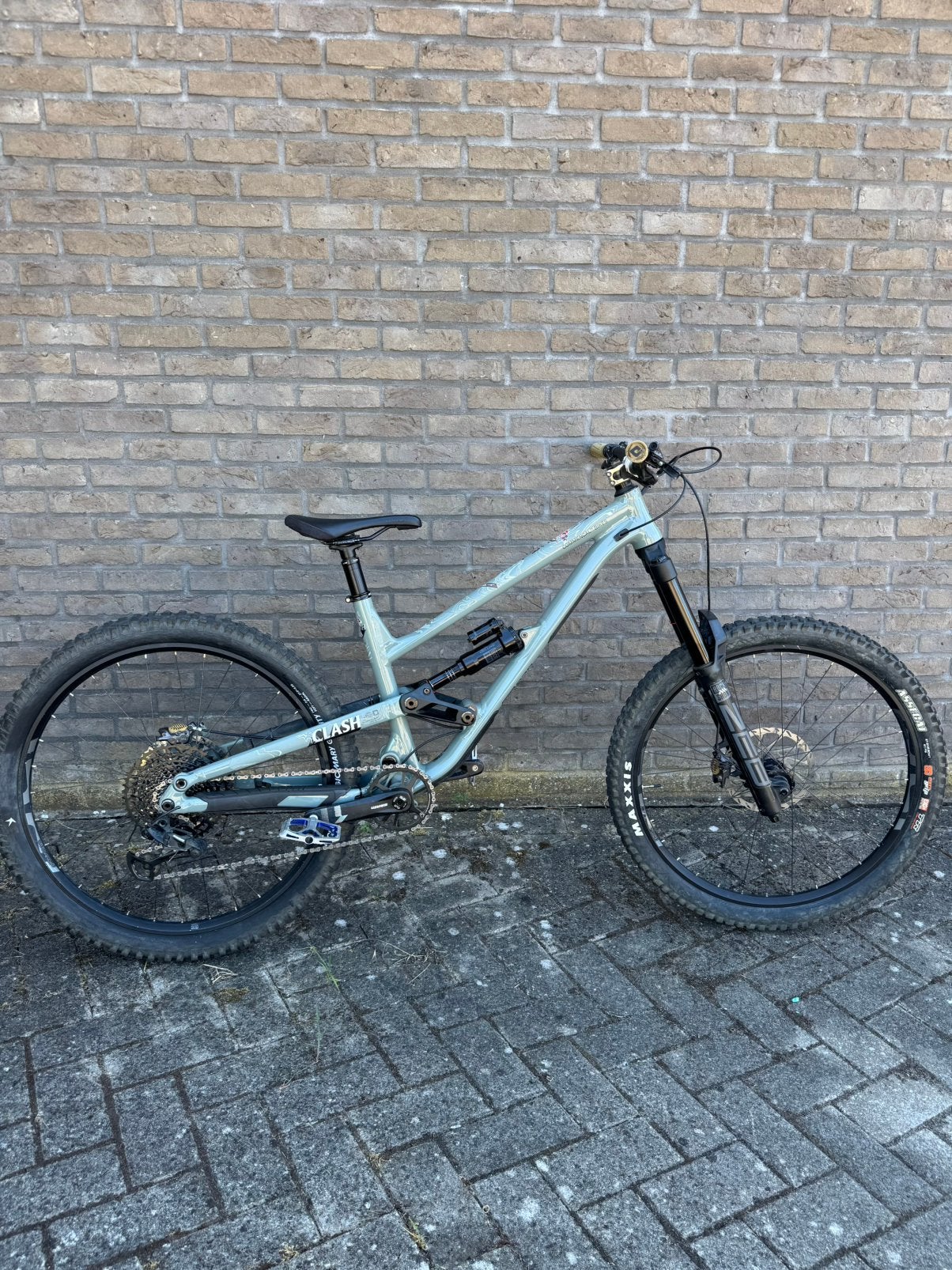 Commencal Clash, Fietsen en Brommers, Fully, Zo goed als nieuw, Schijfrem, Ophalen