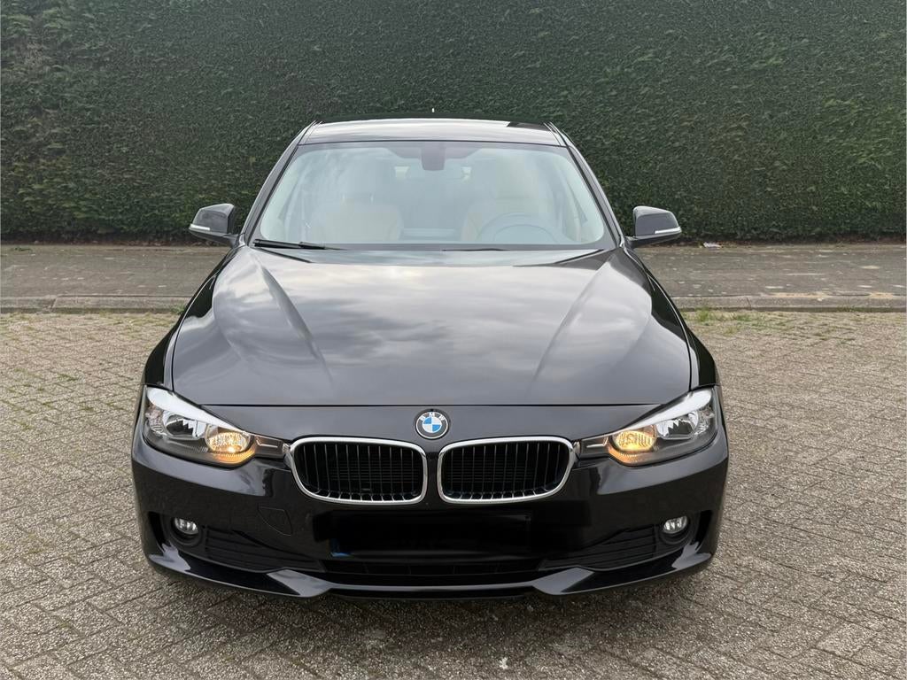 Bmw 316i/Automaat/Navi/Leder/116.500km/1steEigenaar+Keuring, Auto's, BMW, Euro 5, Leder, 5 deurs, Particulier