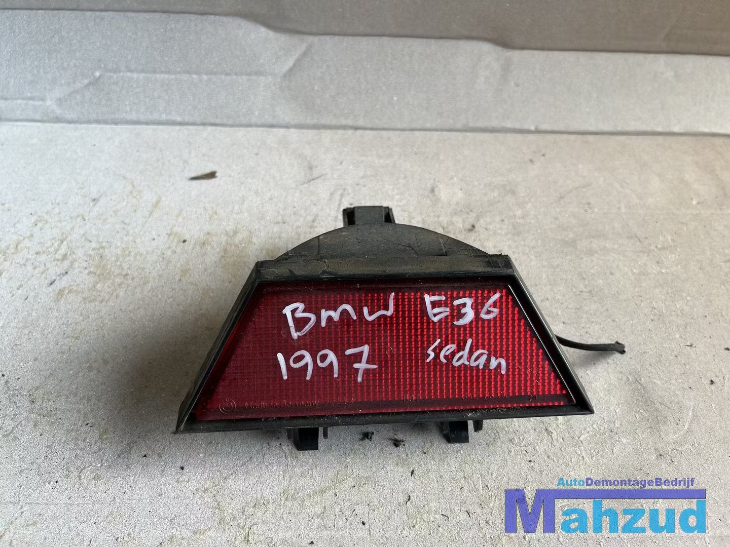 BMW 3 SERIE E36 Derde remlicht 1990-1998 632583634919, Petuelring 130
80788  Munich, DE, Info@bmw.de, Utilisé, BMW