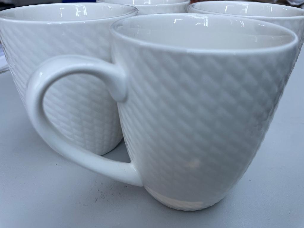 4 witte koffietassen / mokken NIEUW, Ophalen, Nieuw, Effen, Kop(pen) en/of Schotel(s)