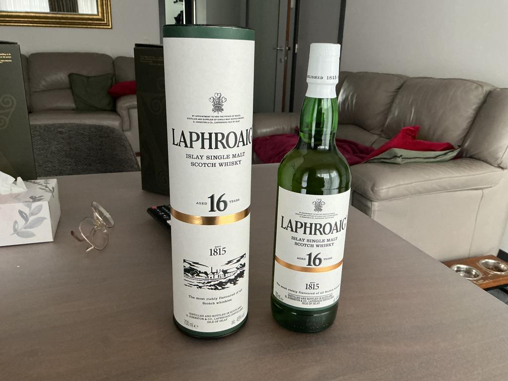 Laphroaig 16, Verzamelen, Ophalen of Verzenden, Zo goed als nieuw