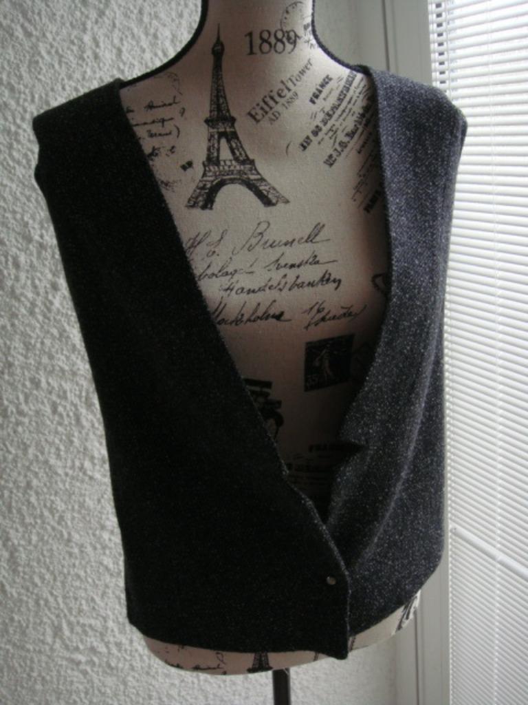 Joli gilet sans manches. Marque: "COP COPINE". Taille 2, Vêtements | Femmes, Pulls & Gilets, Comme neuf, Taille 38/40 (M), Autres couleurs