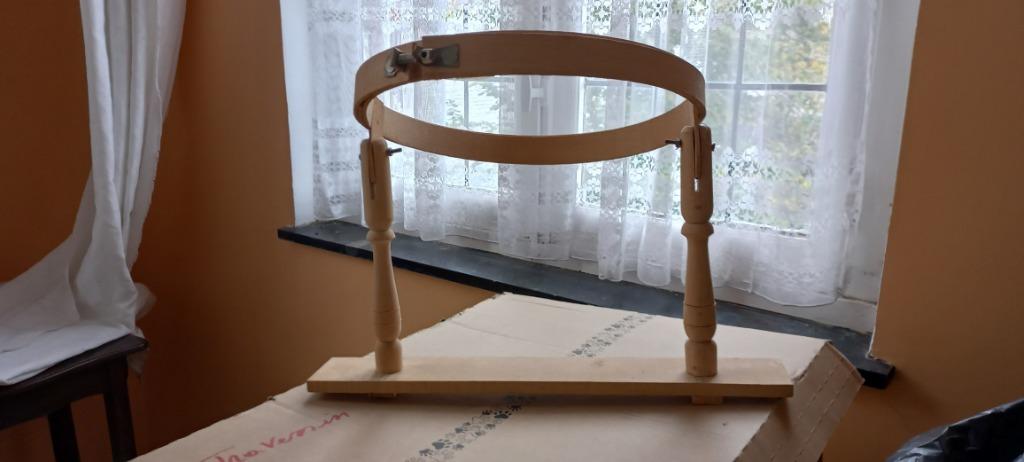 borduurring voor op tafel met basis, Ophalen