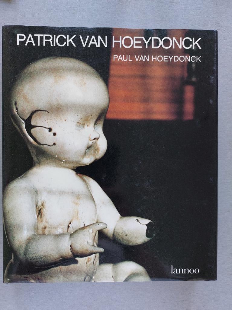 Kunstboeken Patrick Van Hoeydonck Lieven van den Bergh, Ophalen of Verzenden, Zo goed als nieuw, Grafische vormgeving
