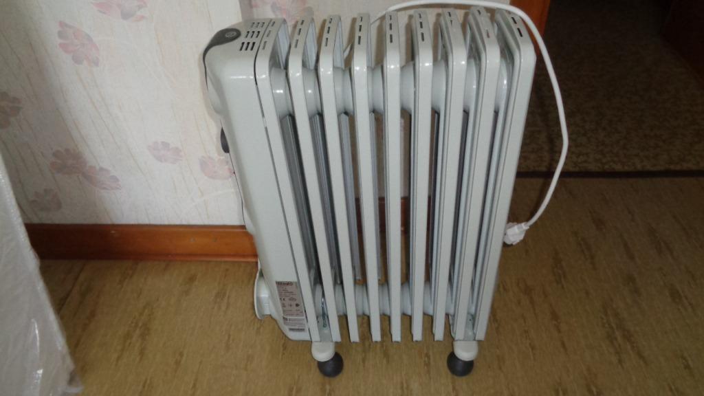 RADIATEUR BAIN D'HUILE DELONGHI, Doe-het-zelf en Bouw, Verwarming en Radiatoren, Nieuw, Radiator, 800 watt of meer, Ophalen
