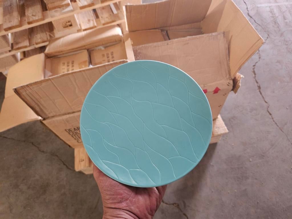 Assiettes gaufrées 96 pièces #Dearoma, Enlèvement, Neuf