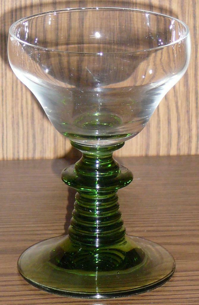 6 Champagneglazen met groene voet (m)(doos 3), Huis en Inrichting, Ophalen of Verzenden