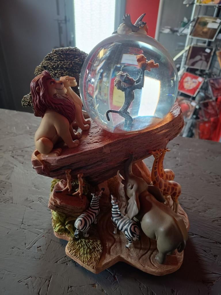 Lion king (Leeuwenkoning) snow globe, Ophalen, Zo goed als nieuw