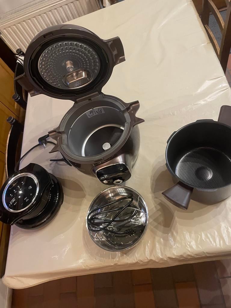 Multicuiseur 6L. MOULINEX COOKEO + avec Extra Crisp, Enlèvement, Comme neuf