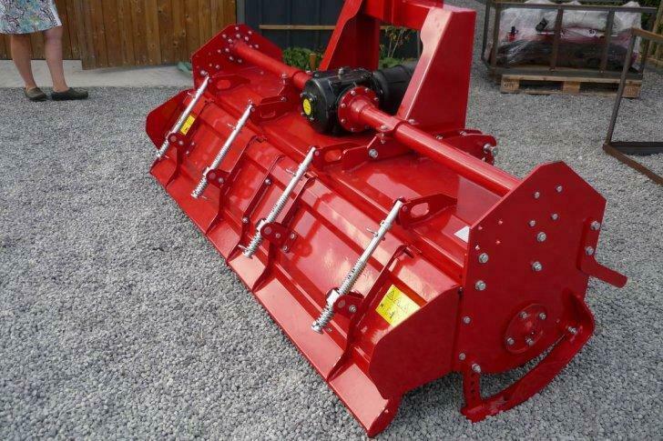 frees shf 220 --frees sf 180 -- 6 mes/flens --tandwieldrive, Ophalen, Akkerbouw, Grondbewerking