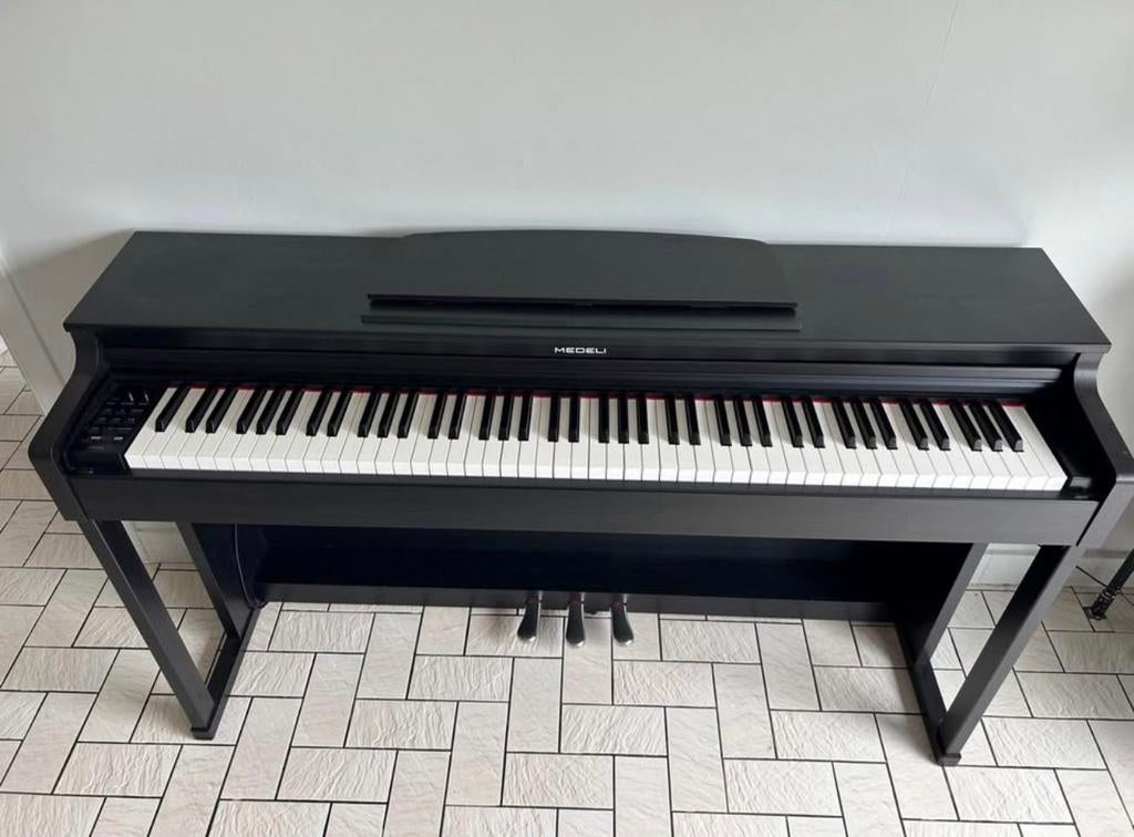 Medeli UP203 Piano, Ophalen, Zo goed als nieuw, Zwart, Piano