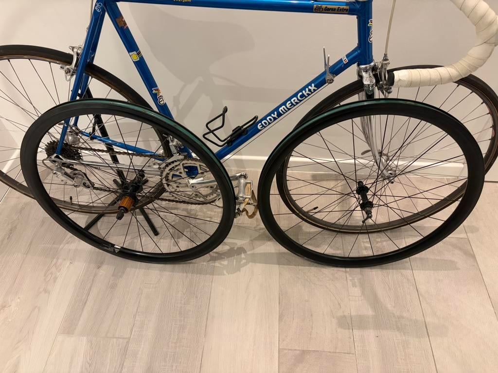 2 sets carbon wielen, Ophalen