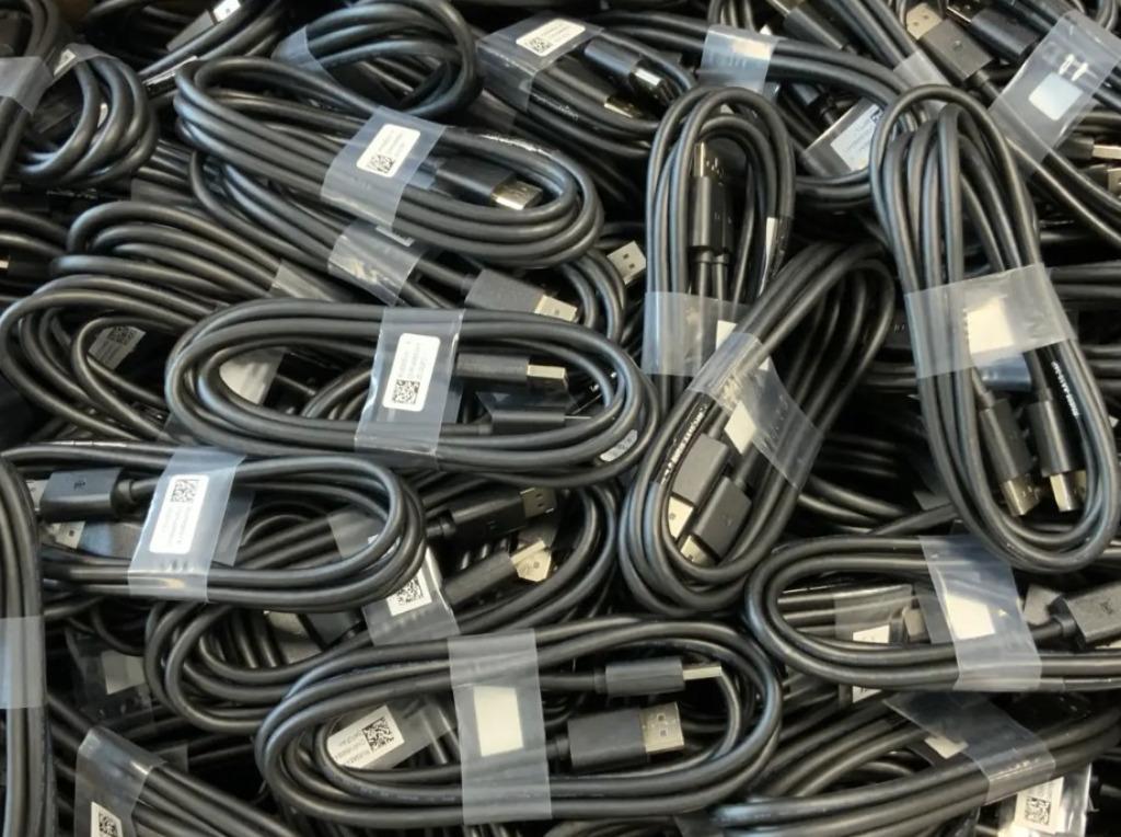 5x DisplayPort kabel / DP male <> DP male / 1.8m, Computers en Software, Pc- en Netwerkkabels, Nieuw, Ophalen of Verzenden