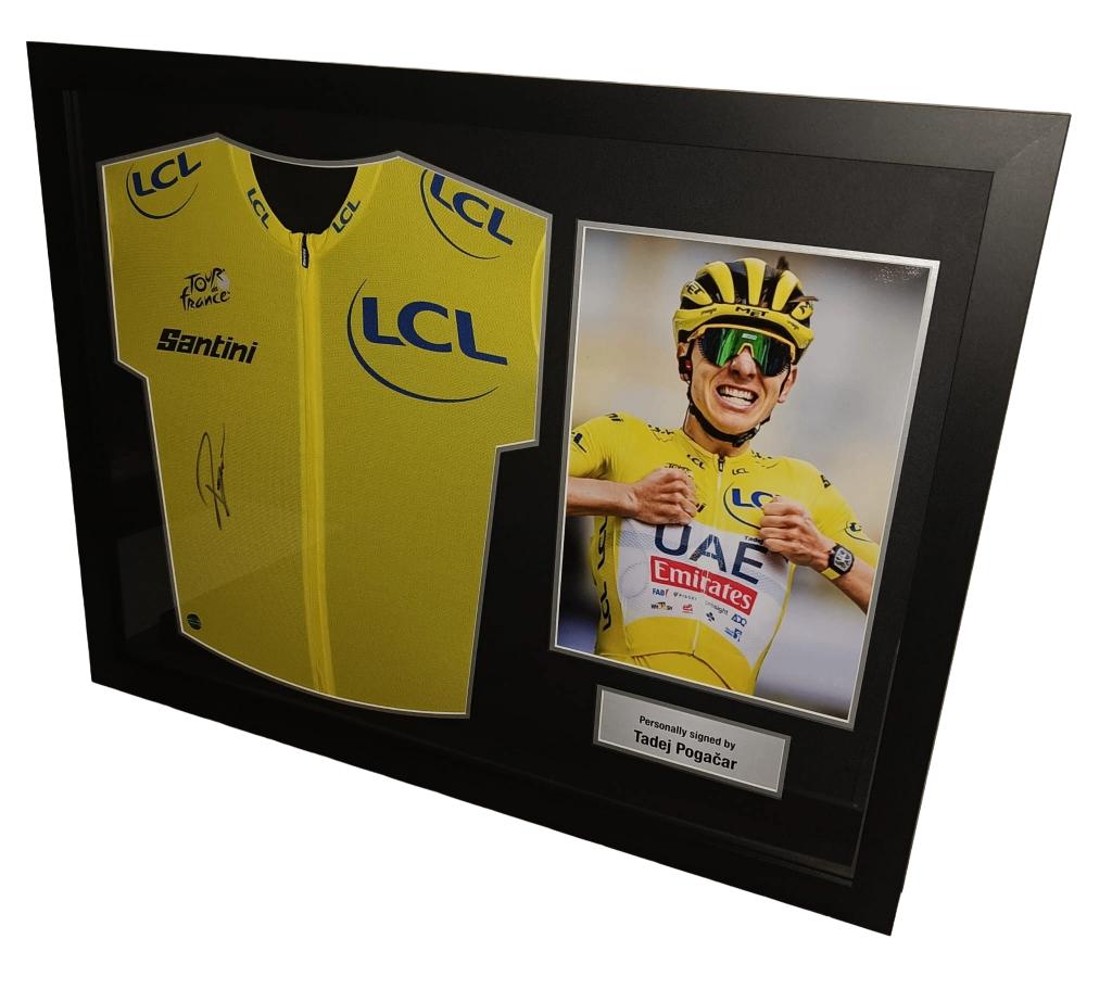 Gesigneerde gele trui Tadej Pogacar - Iconic Frame, Envoi, Neuf, Maillot