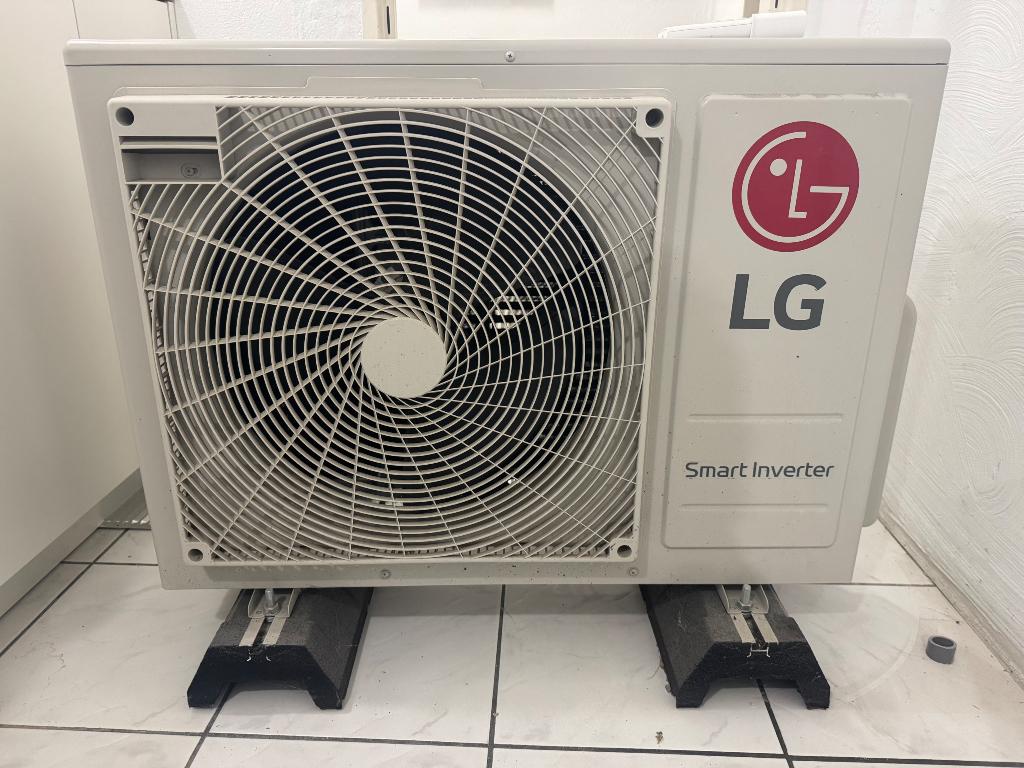 LG Airco Warmtepomp - Nooit geinstalleerd, Elektronische apparatuur, Ophalen, Nieuw, Afstandsbediening, Wandairco
