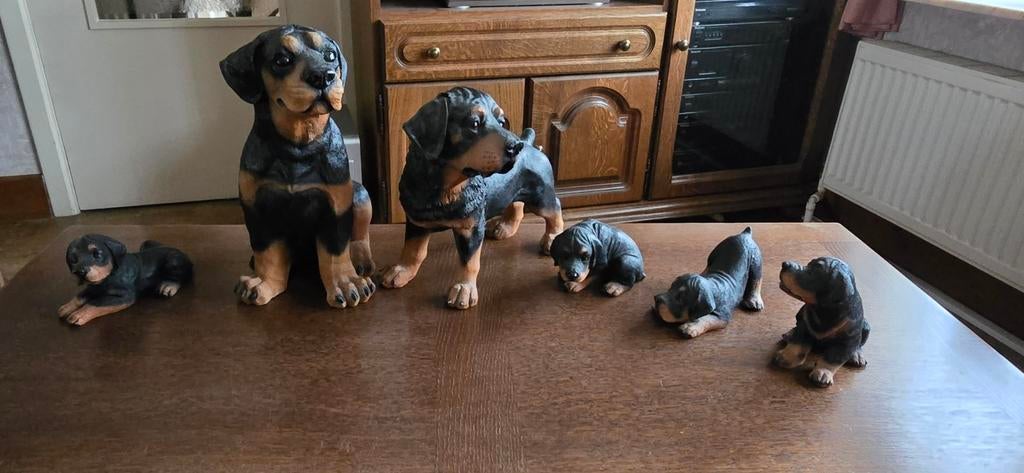 Familles de chien en résine, Enlèvement, Comme neuf