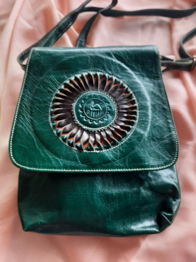 Sac à bandoulière, Enlèvement