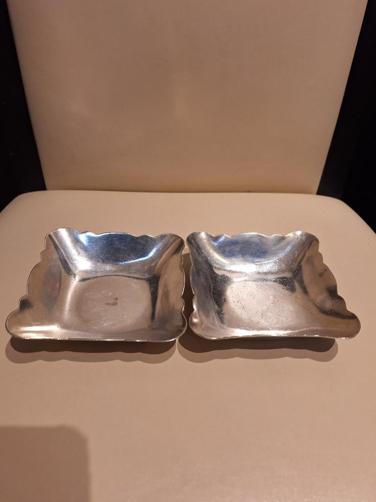 2 plats Wiskemann, Enlèvement ou Envoi
