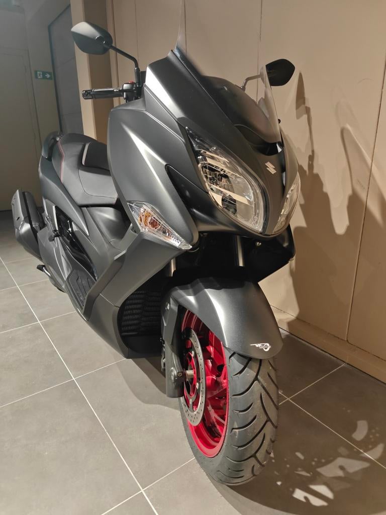 Suzuki Burgman 400, 400 cc, Scooter, Bedrijf, Minimaal motorrijbewijs A2