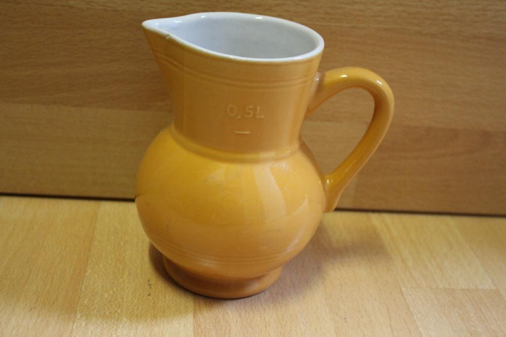 Pichet Emile Henry 50cl, Maison & Meubles, Uni, Enlèvement ou Envoi, Céramique, Utilisé