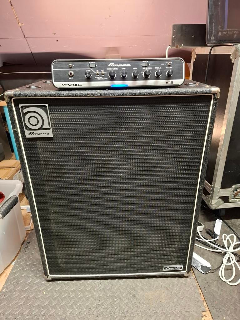Ampli ameg venture V12 . 1200w, Musique & Instruments, Amplis | Basse & Guitare, Enlèvement