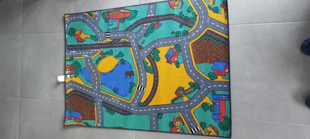 Joli tapis avec circuit  en parfait état, Enlèvement ou Envoi, Comme neuf