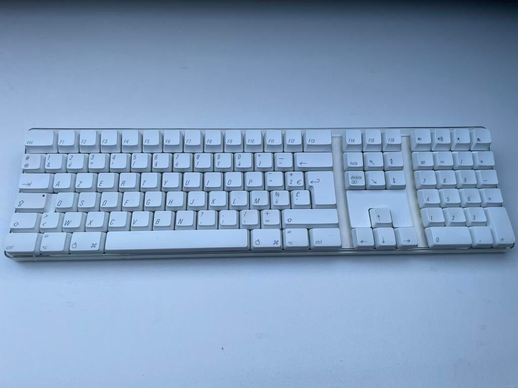 Draadloos toetsenbord - Apple - model A1016, Enlèvement ou Envoi, Azerty, Comme neuf, Sans fil