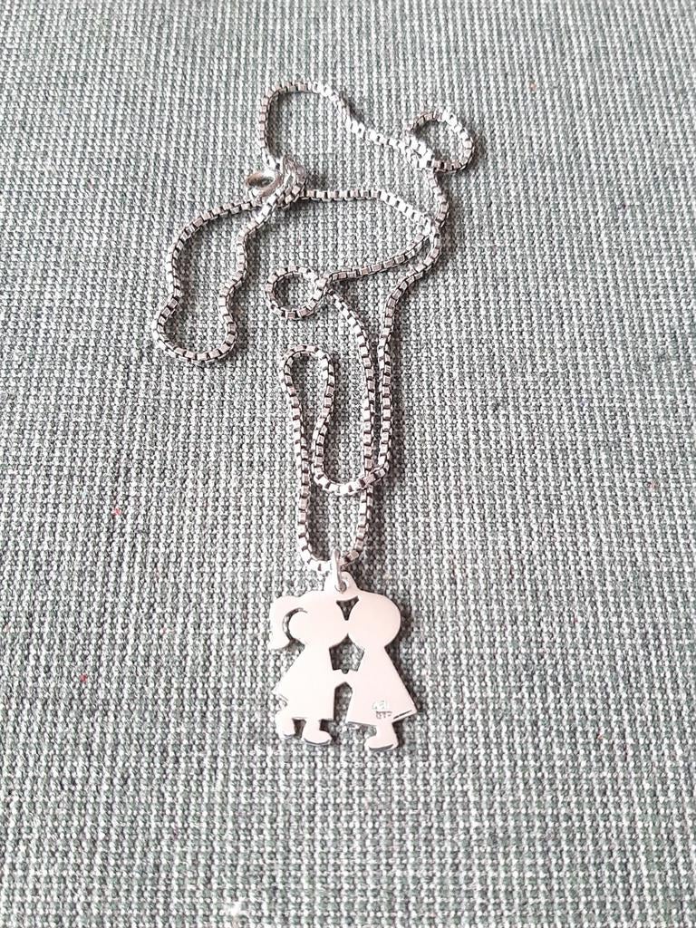 Pendentif et chaîne en argent AG 835 " Les amoureux ", Enlèvement ou Envoi, Comme neuf, Argent, Argent