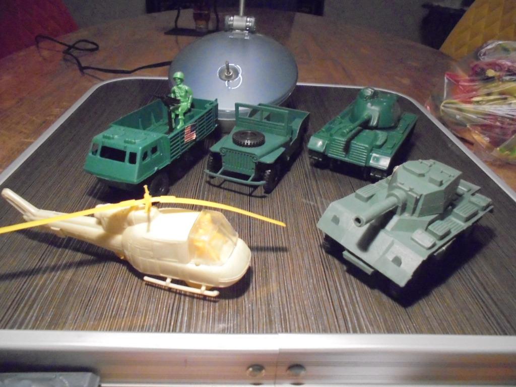VEHICULE ARMEE + HELICO, Enlèvement ou Envoi