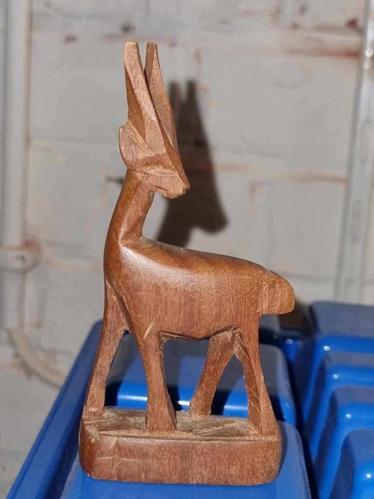 Petite gazelle en bois sur socle 10,5 cm, Enlèvement ou Envoi