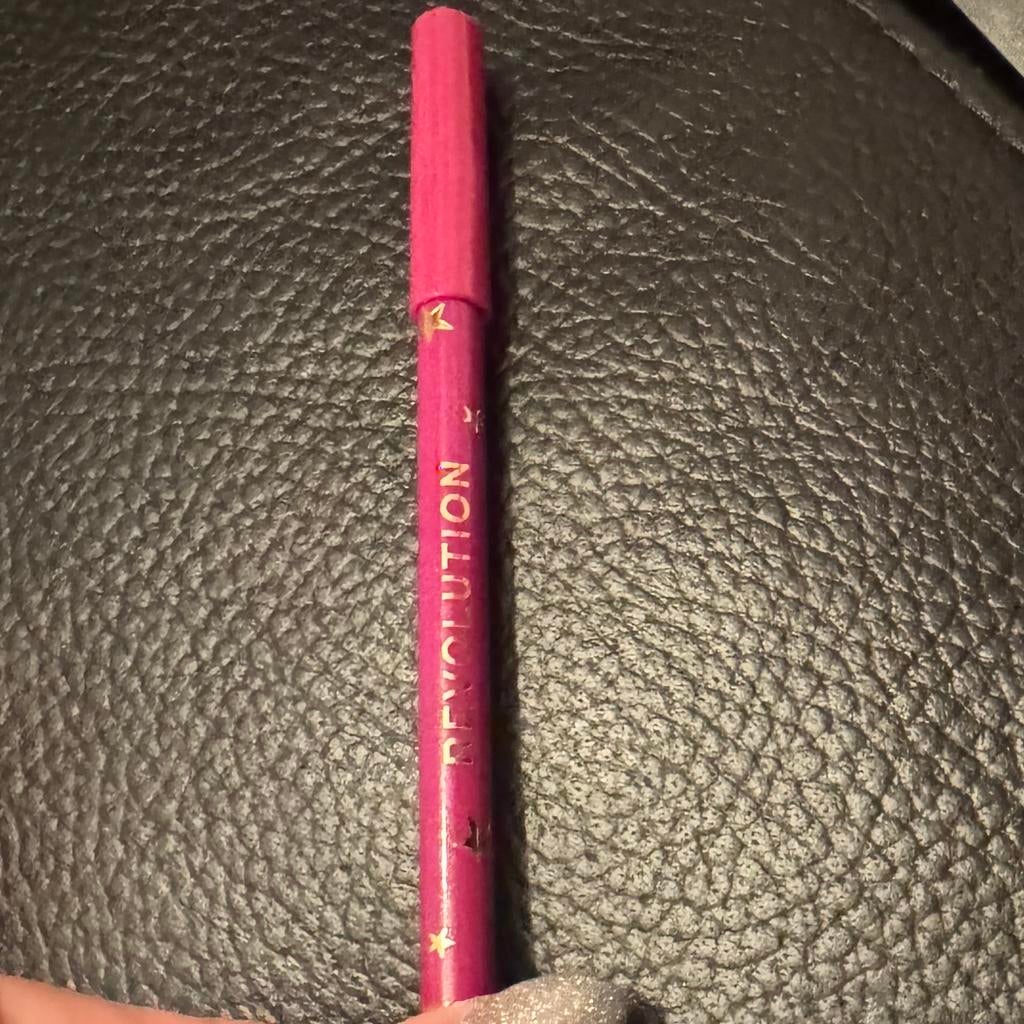 Lot de 3 crayons maquillage  pour les levres, Enlèvement ou Envoi, Neuf, Lèvres, Maquillage