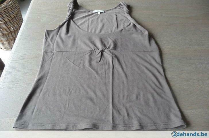 Topje bruin Essentiel Antwerp maat 4, Kleding | Dames, Ophalen of Verzenden, Gedragen