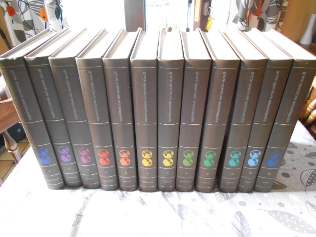 grote spectrum encyclopedie 12 stuks, Boeken, Encyclopedieën, Ophalen, Zo goed als nieuw