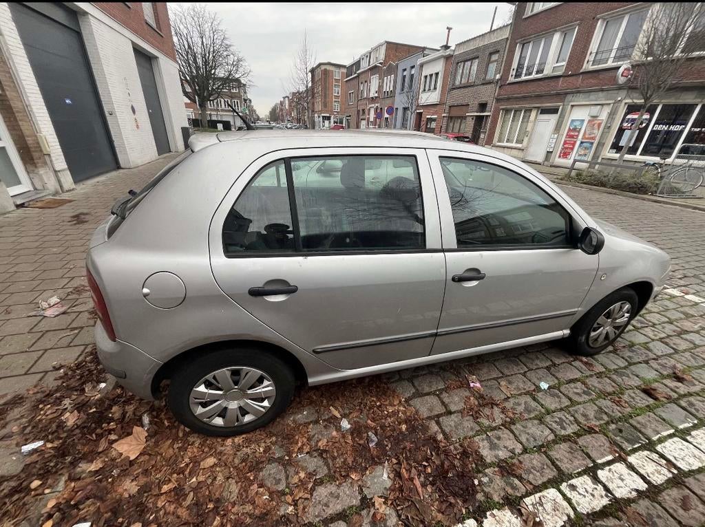 Skoda fabia, Autos, Argent ou Gris, Achat, 4 portes, Boîte manuelle