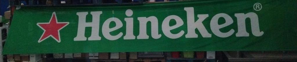 zeer grote vlag / spandoek bier heineken - 6 m x 1,10 m, Verzamelen, Ophalen of Verzenden, Heineken