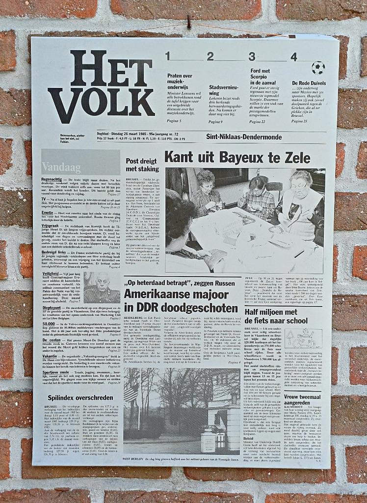 Plaque d'impression la première page journal Het Volk 1985, Enlèvement, 1980 à nos jours, Journal