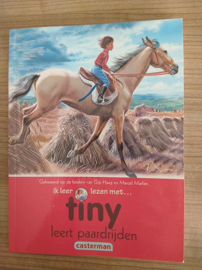 Boek Tiny leert paardrijden, Boeken, Ophalen of Verzenden, Zo goed als nieuw