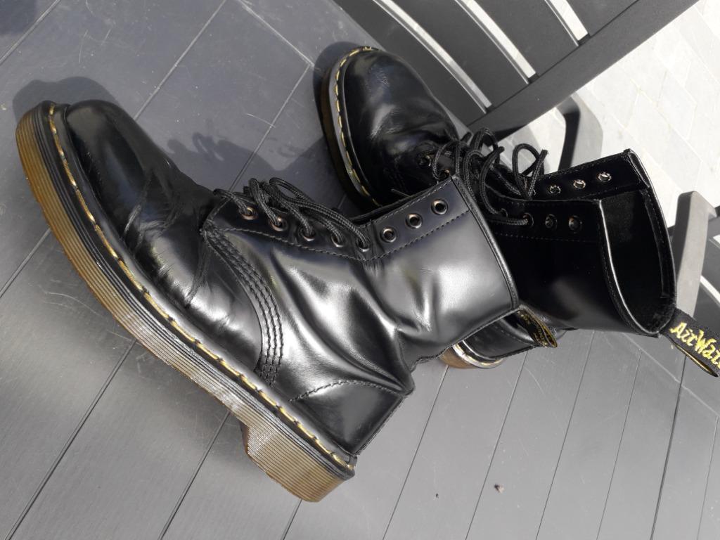 Doc martens england, Enlèvement ou Envoi, Comme neuf, Bottes hautes, Noir