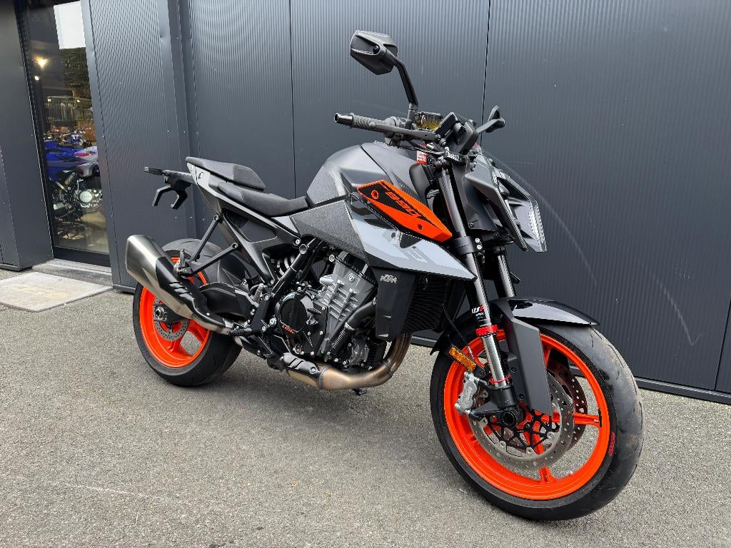 KTM - 990 Duke, Motoren, 2 cilinders, Motorrijbewijs A, Bedrijf, Traction Control