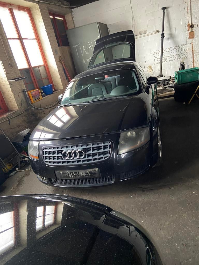 Audi tt mk1, Enlèvement, Audi