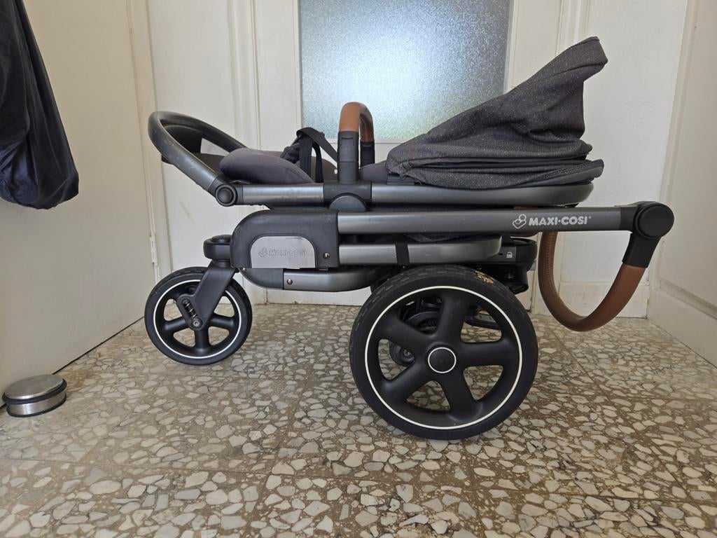 TBE Ensemble complet Maxi-Cosi + base Isofix, Enfants & Bébés, Enlèvement, Comme neuf, Poussette, Maxi-Cosi