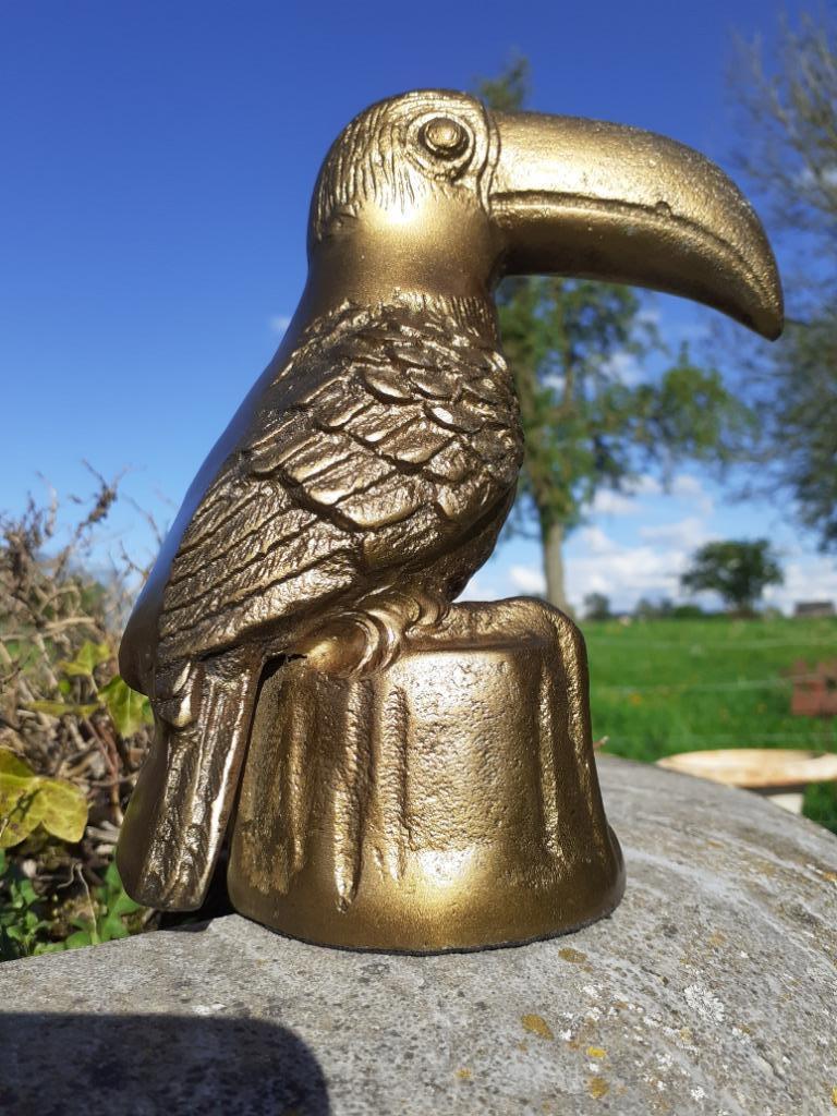 SUPERBE TOUCAN EN FONTE D'ALUMINIUM PATINEE BRONZE, Enlèvement ou Envoi, Neuf