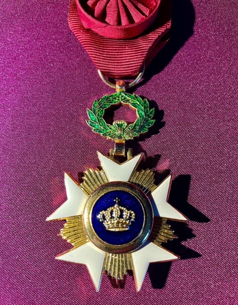 Kruis van Officier in de Kroonorde. Koninkrijk België., Verzamelen, Militaria | Algemeen, Overige soorten, Lintje, Medaille of Wings